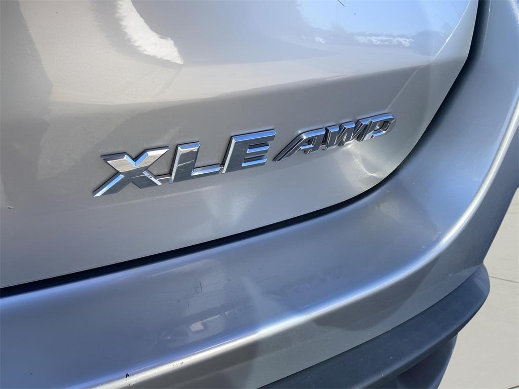 used 2015 Toyota Highlander car, priced at $15,749