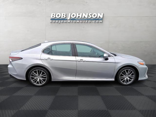 used 2022 Toyota Camry Hybrid car, priced at $28,272