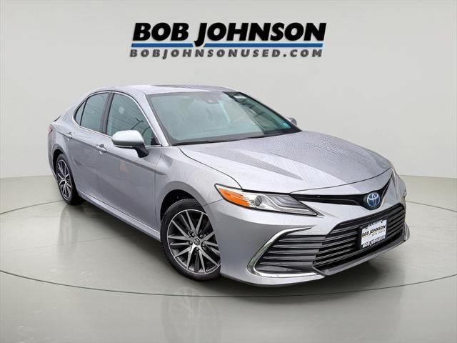 used 2022 Toyota Camry Hybrid car, priced at $28,272