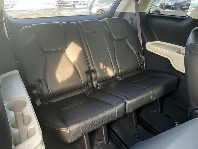 used 2022 Kia Carnival car, priced at $31,995