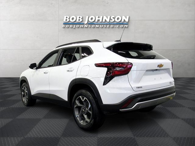 used 2024 Chevrolet Trax car, priced at $21,800