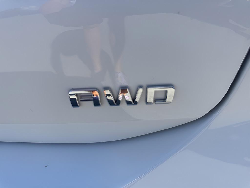 used 2020 Chevrolet Equinox car, priced at $15,841
