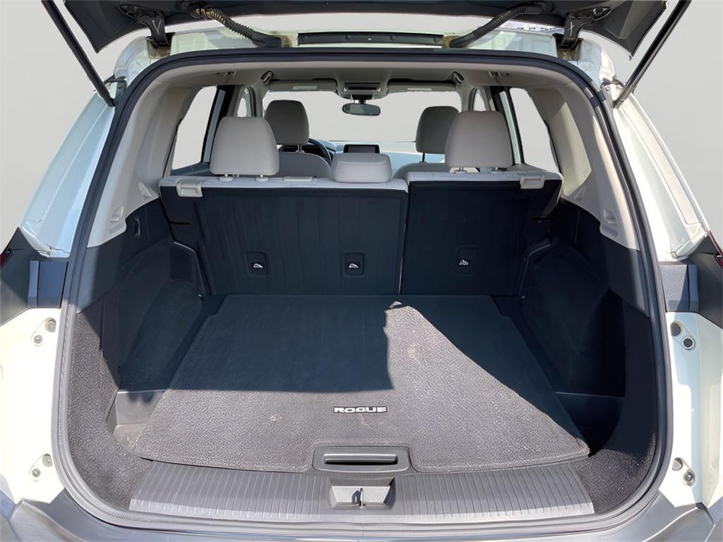 used 2021 Nissan Rogue car, priced at $18,495