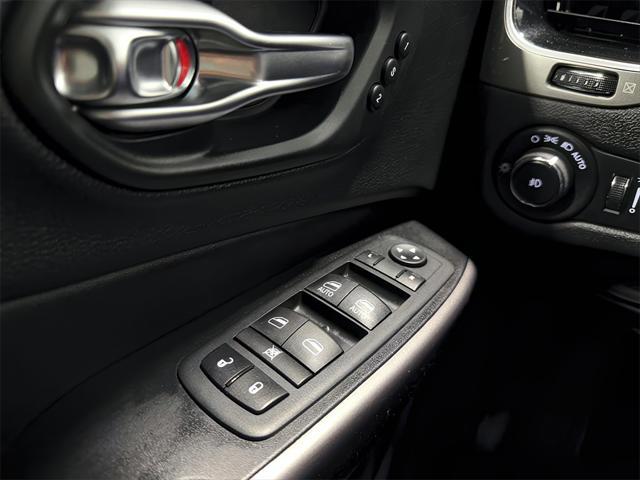used 2020 Jeep Cherokee car, priced at $17,400