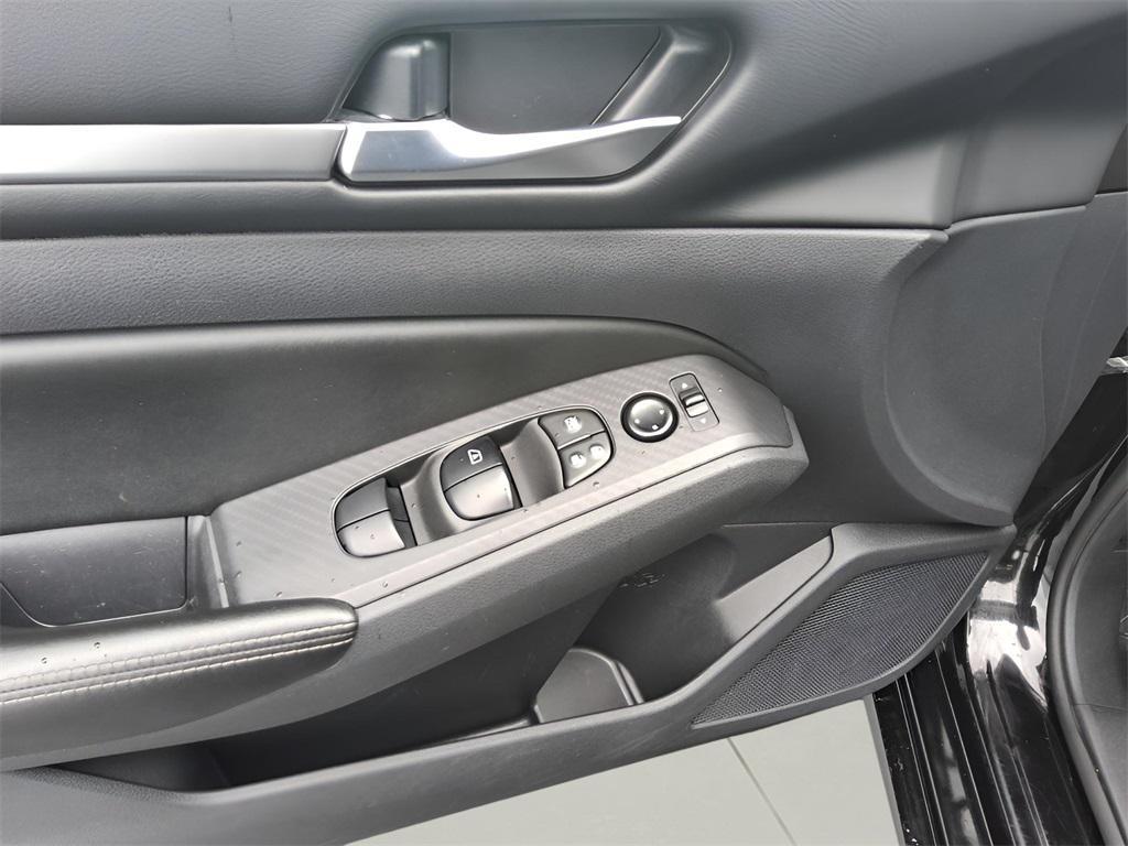 used 2022 Nissan Altima car, priced at $17,362