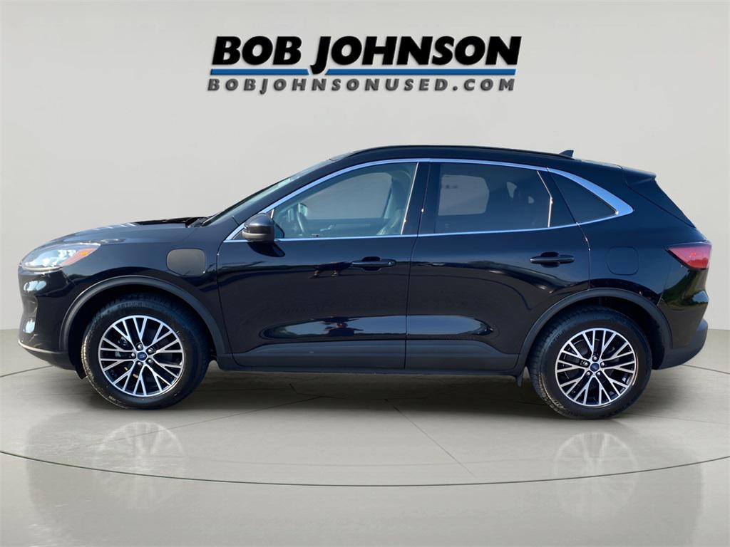 used 2022 Ford Escape car, priced at $19,899