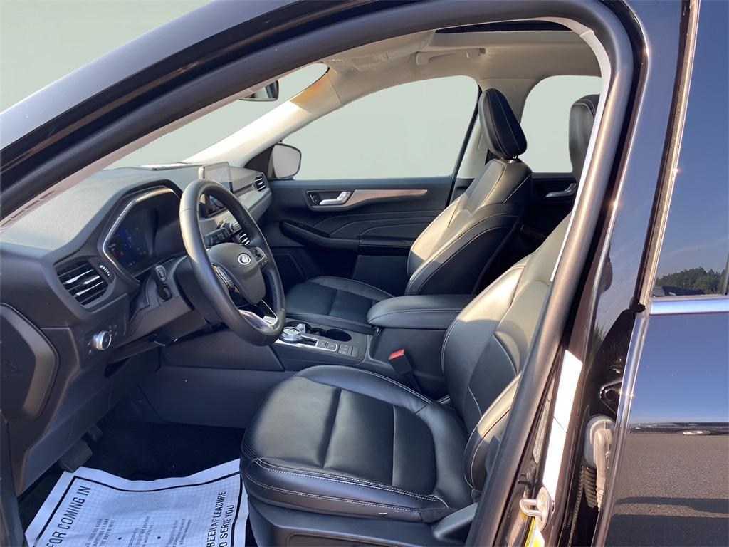 used 2022 Ford Escape car, priced at $19,899
