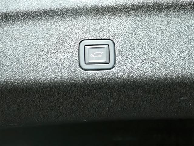 used 2023 Cadillac Escalade car, priced at $73,251