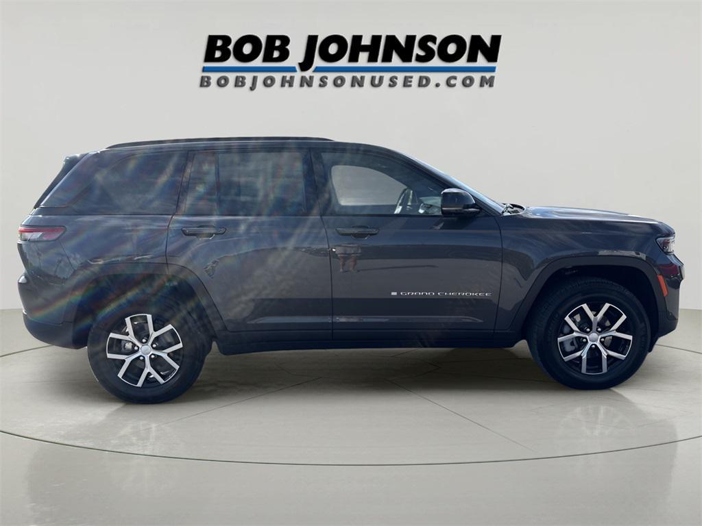 used 2024 Jeep Grand Cherokee car, priced at $40,999