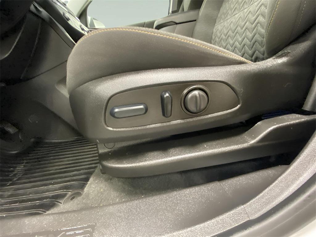 used 2024 Chevrolet Equinox car, priced at $23,318