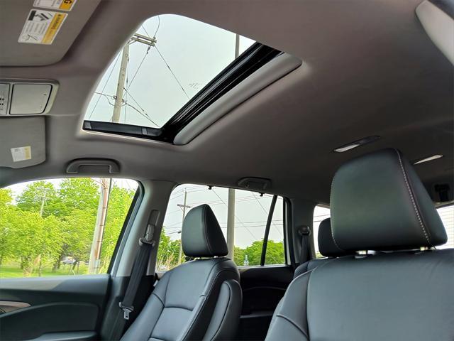 used 2021 Honda Pilot car, priced at $30,995