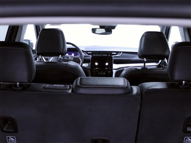 used 2022 Jeep Grand Cherokee car, priced at $35,394