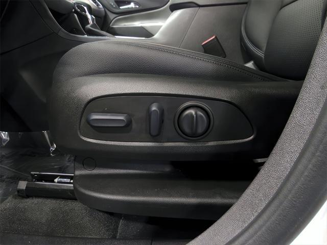 used 2022 Chevrolet Equinox car, priced at $20,400