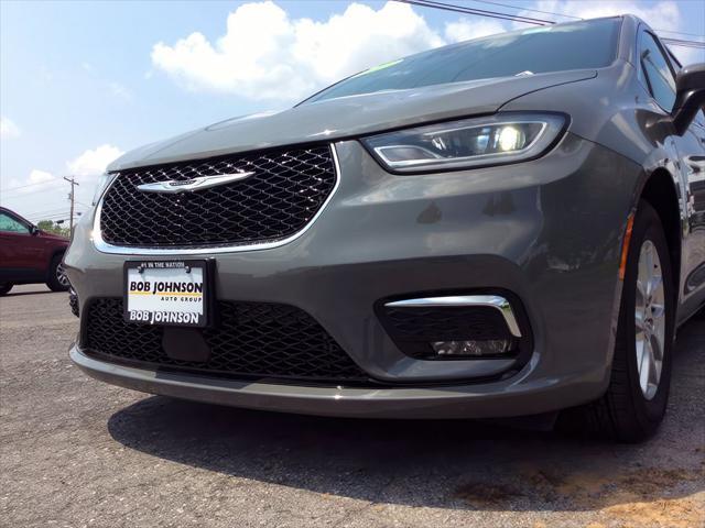 used 2023 Chrysler Pacifica car, priced at $30,296