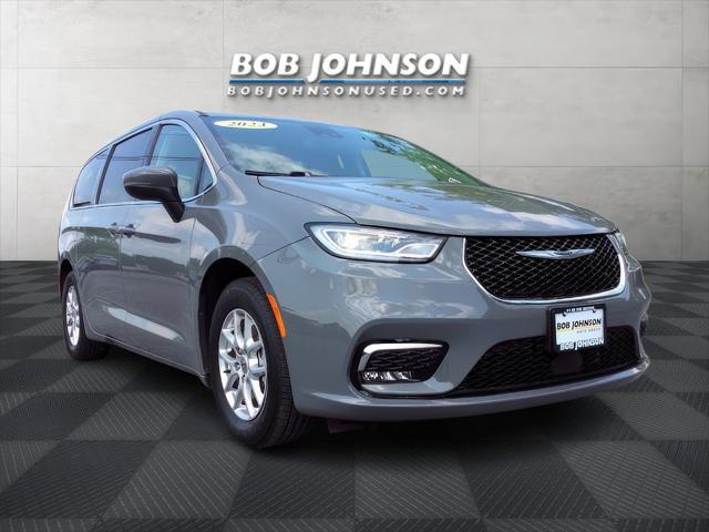 used 2023 Chrysler Pacifica car, priced at $30,296