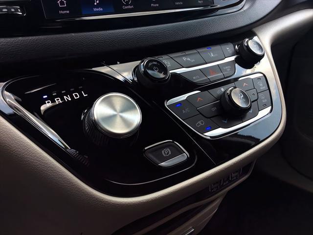 used 2023 Chrysler Pacifica car, priced at $30,296