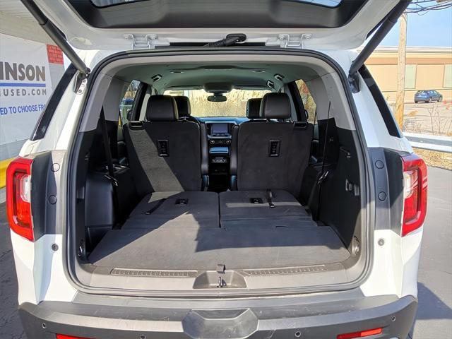 used 2023 GMC Acadia car, priced at $28,263