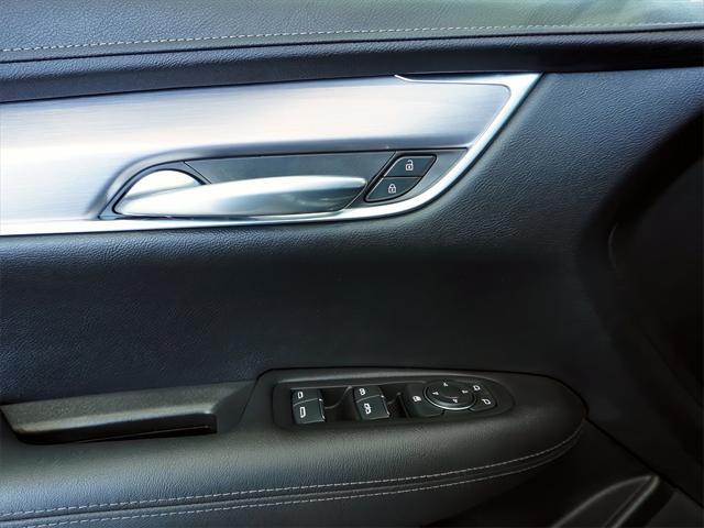 used 2024 Cadillac XT5 car, priced at $39,388