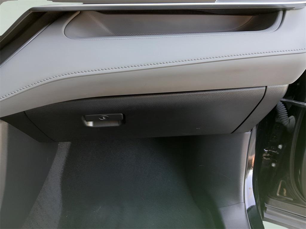 used 2022 Toyota Highlander car, priced at $32,745