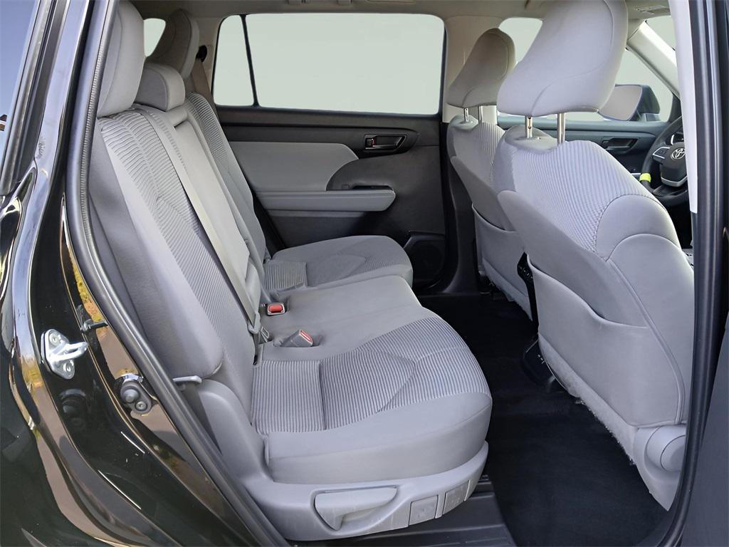 used 2022 Toyota Highlander car, priced at $32,745
