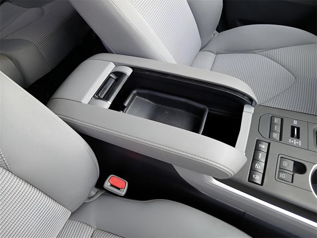 used 2022 Toyota Highlander car, priced at $32,745