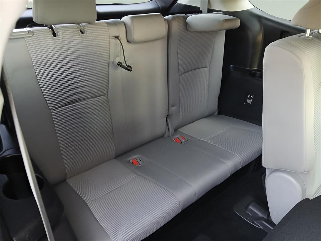 used 2022 Toyota Highlander car, priced at $32,745