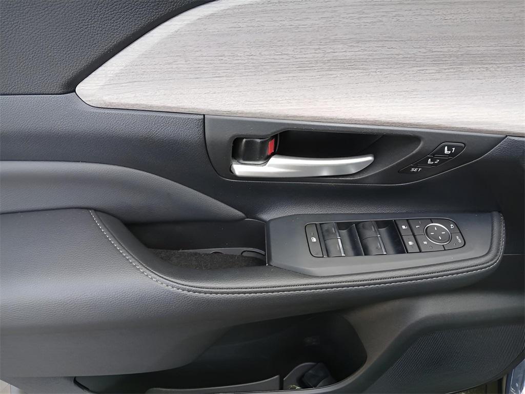 used 2024 Toyota Grand Highlander car, priced at $54,995