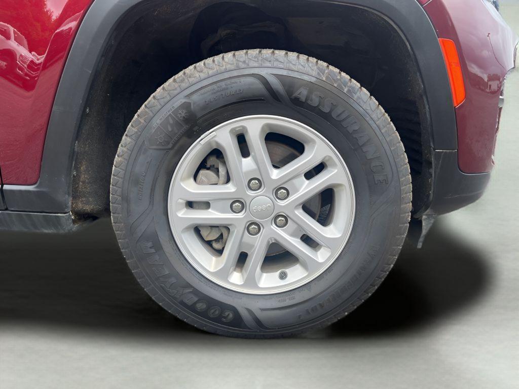 used 2023 Jeep Grand Cherokee car, priced at $26,771