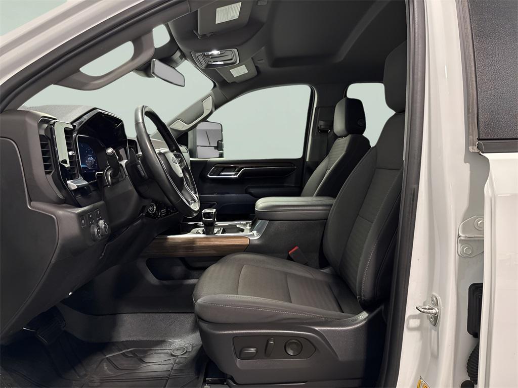 used 2023 Chevrolet Silverado 1500 car, priced at $43,987