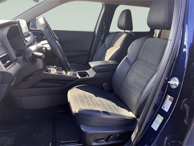 used 2024 Mitsubishi Outlander car, priced at $25,665