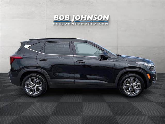 used 2024 Kia Seltos car, priced at $25,995