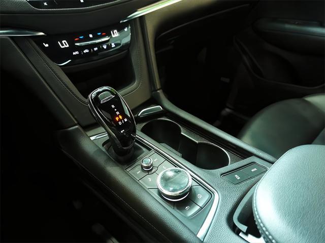 used 2021 Cadillac XT5 car, priced at $29,992