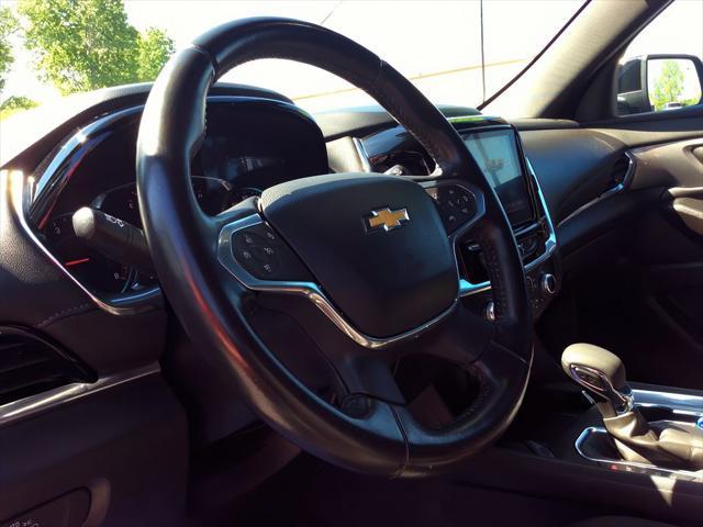 used 2022 Chevrolet Traverse car, priced at $34,182