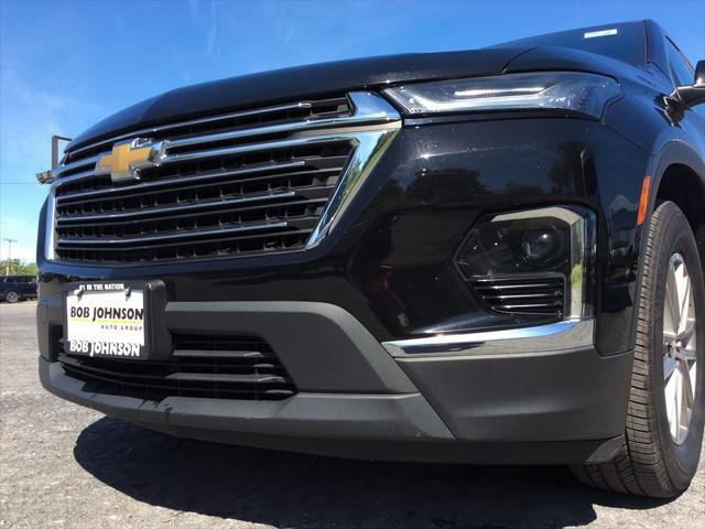 used 2022 Chevrolet Traverse car, priced at $34,182