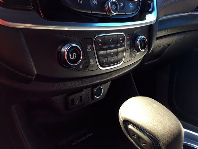 used 2022 Chevrolet Traverse car, priced at $34,182