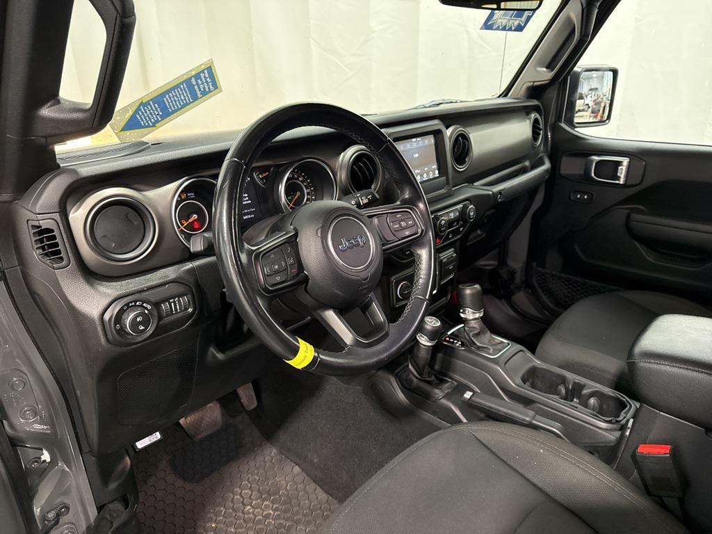used 2022 Jeep Gladiator car, priced at $30,767