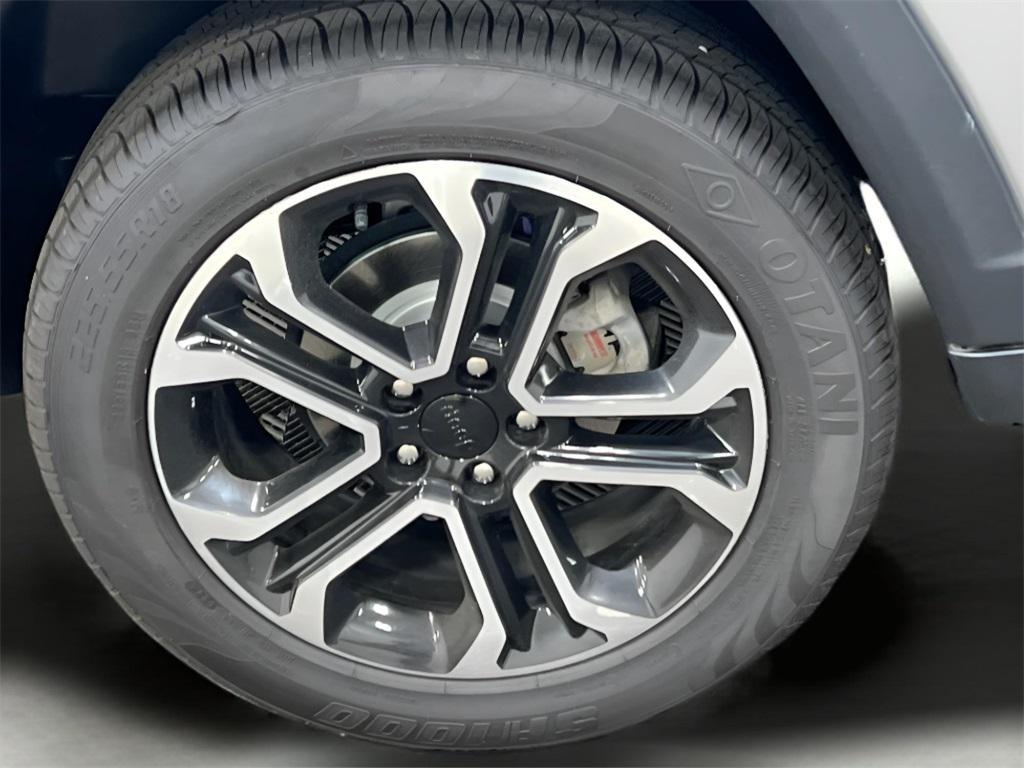 used 2022 Jeep Compass car, priced at $21,334