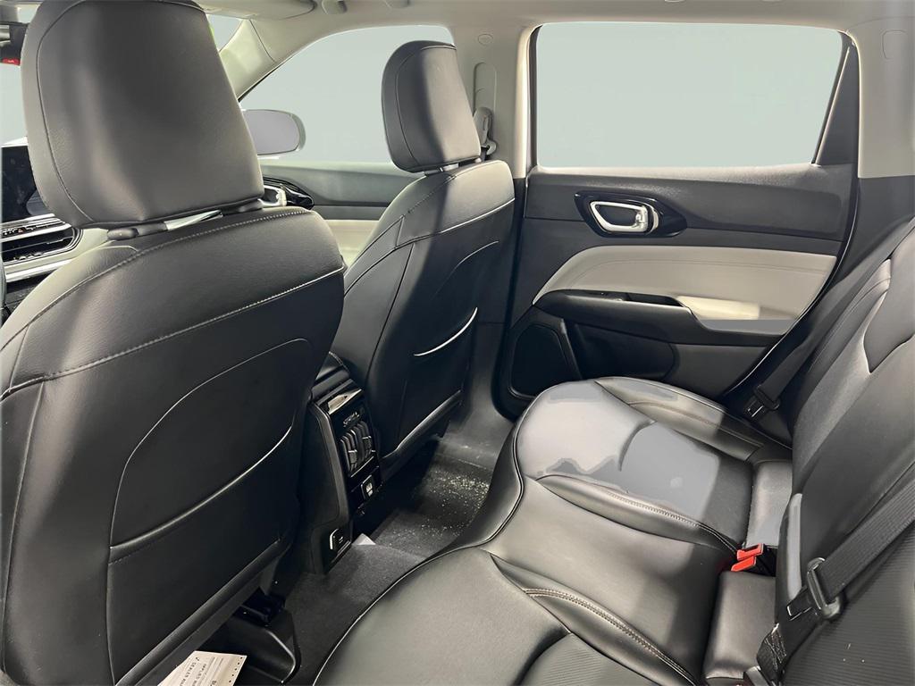 used 2022 Jeep Compass car, priced at $21,334