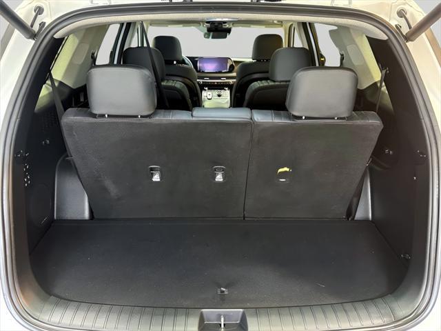 used 2024 Hyundai Palisade car, priced at $39,899