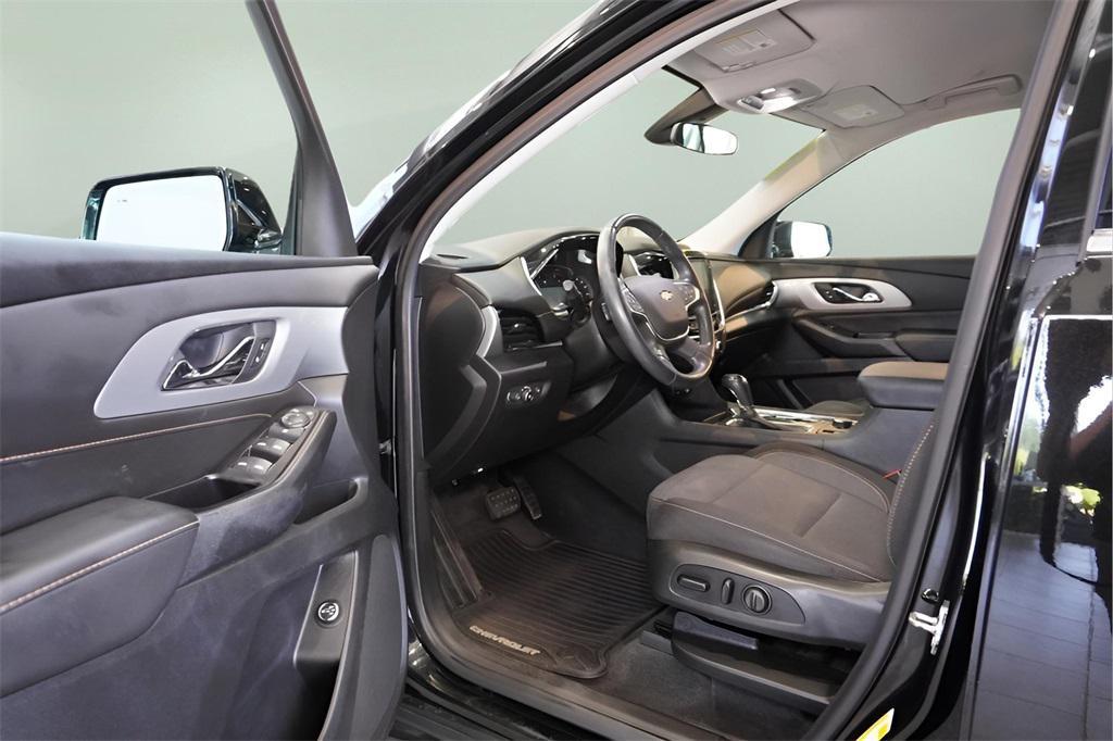 used 2020 Chevrolet Traverse car, priced at $25,546