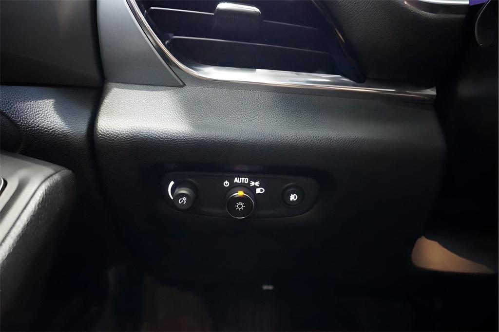 used 2020 Chevrolet Traverse car, priced at $25,546