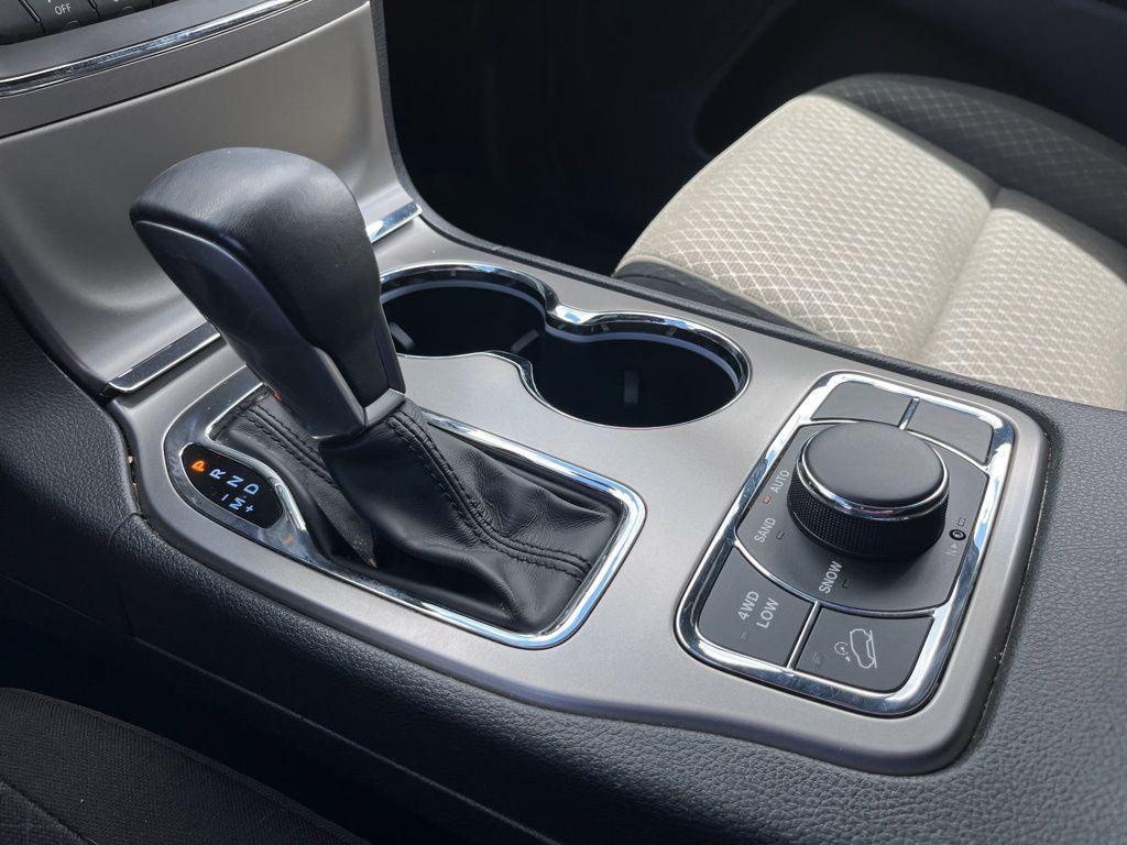 used 2021 Jeep Grand Cherokee car, priced at $25,326