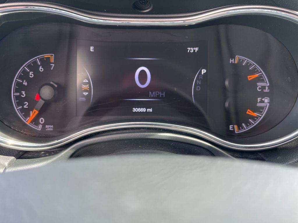 used 2021 Jeep Grand Cherokee car, priced at $25,326