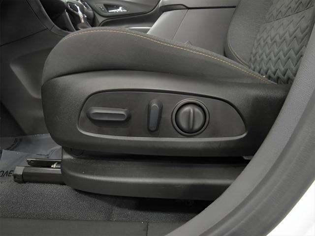 used 2023 Chevrolet Equinox car, priced at $23,250