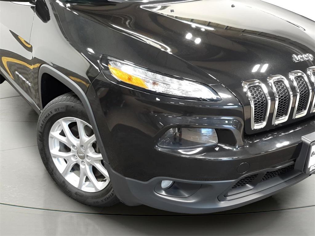 used 2015 Jeep Cherokee car, priced at $12,990