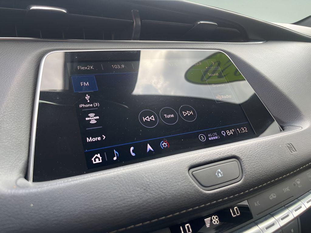 used 2020 Cadillac XT4 car, priced at $20,234