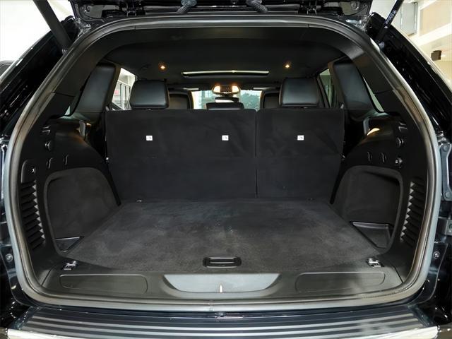 used 2021 Jeep Grand Cherokee car, priced at $27,283