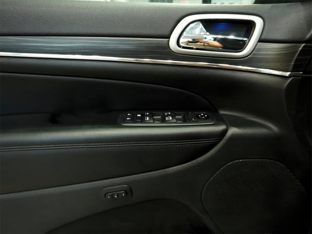 used 2021 Jeep Grand Cherokee car, priced at $27,283