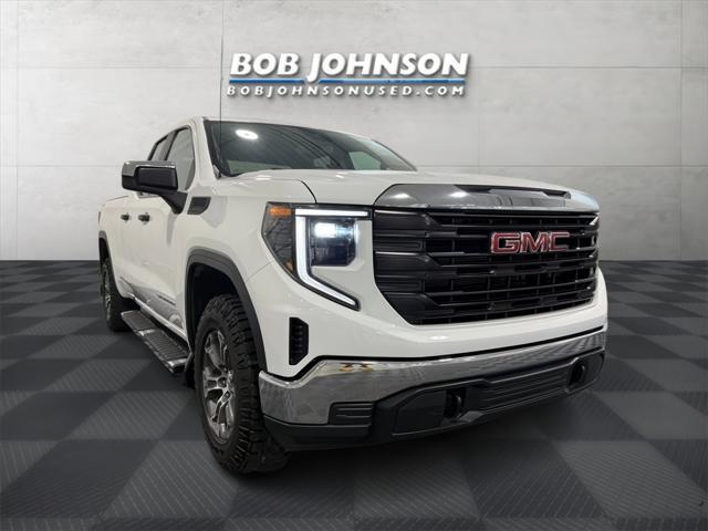 used 2023 GMC Sierra 1500 car, priced at $36,222