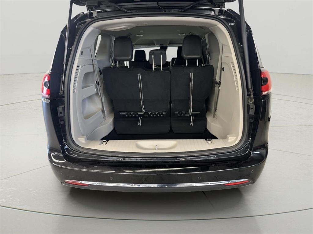 used 2022 Chrysler Pacifica car, priced at $27,942